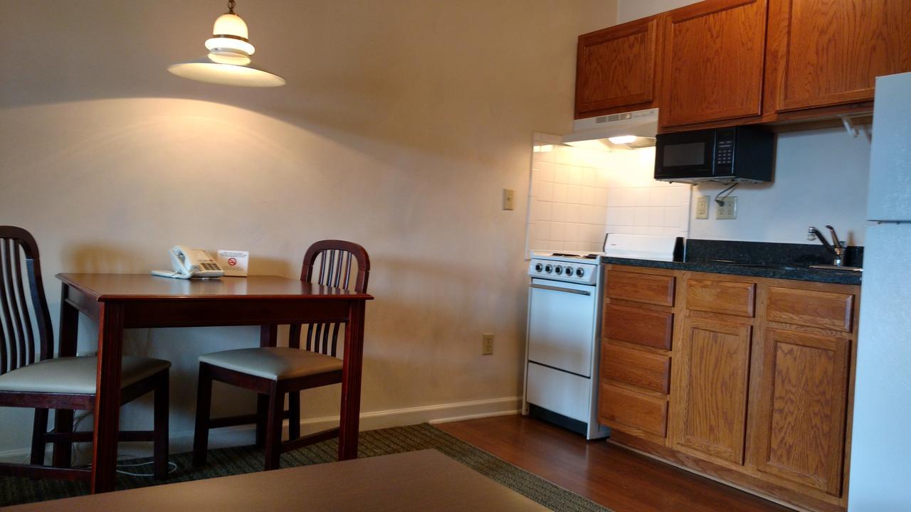 Affordable Suites Σάρλοτσβιλ Εξωτερικό φωτογραφία